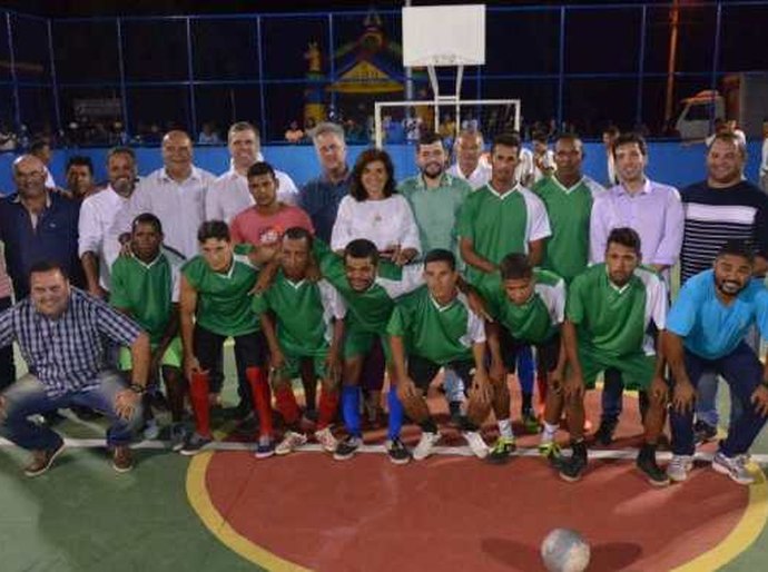 Quadra Poliesportiva é inaugurada no Distrito do Miái de Baixo
