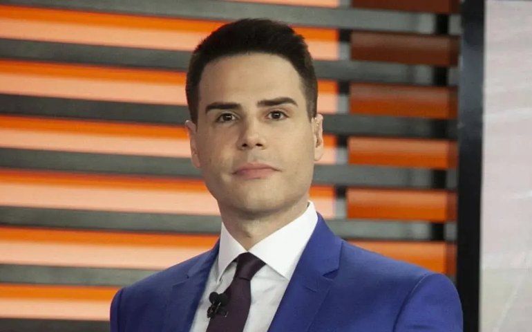 Luiz Bacci acerta volta à TV meses após deixar a Record