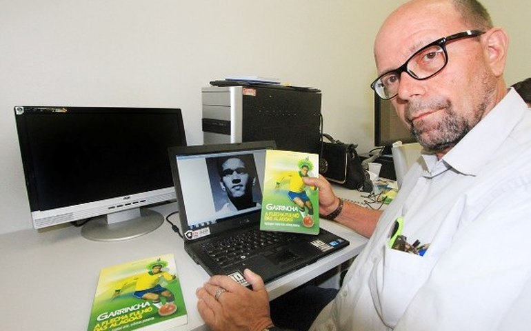 Livro sobre Garrincha será lançado na quarta-feira