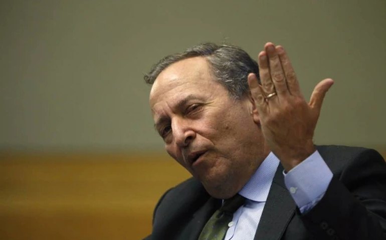 Ex-secretário do Tesouro dos EUA alerta para risco de recessão no país