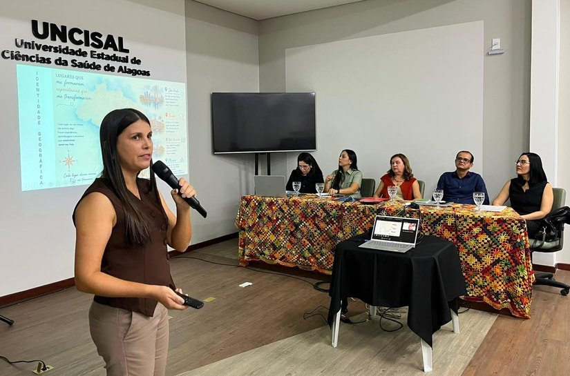 Defesa de memorial acadêmico marca trajetória da professora Irena Penha Duprat rumo à classe de Professor Titular da Uncisal