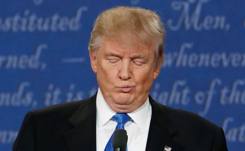 Virou meme! Trump pede para não fotografarem seu &#8220;queixo duplo&#8221;, mas a internet não perdoa