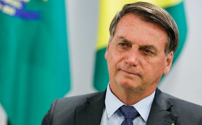 Bolsonaro diz que sua chegada ao poder afastou quem queria o mal do País