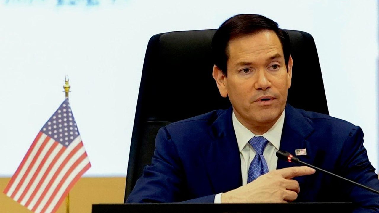 Rubio responde carta de Flávio Bolsonaro e reforça defesa de tarifas contra o Brasil