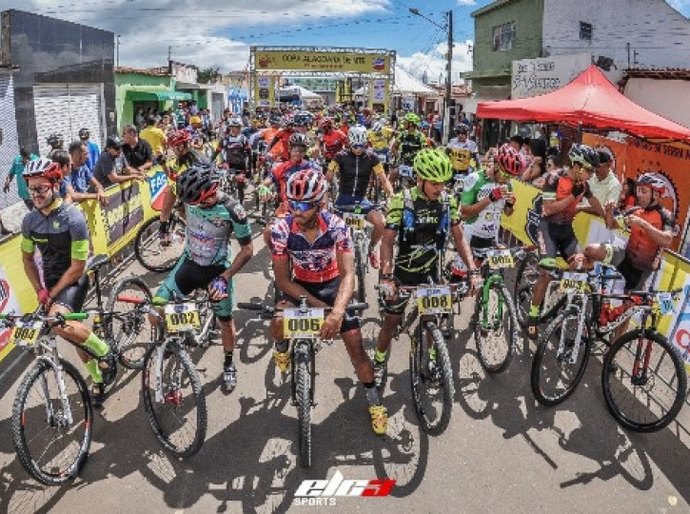 Ciclistas enfrentam desafios na 4ª Etapa da Copa Alagoana em Lagoa da Canoa