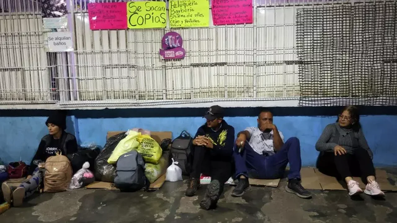 Venezuela libertou 24 presos políticos nesta segunda, diz ONG