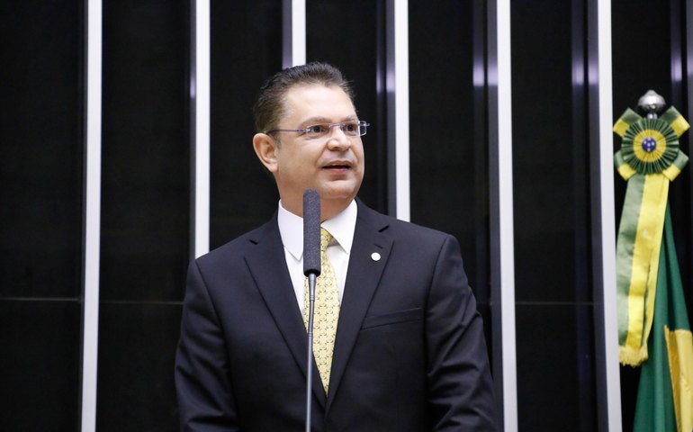 Líder evangélico quer diálogo com Lula e diz que Zambelli prejudicou Bolsonaro