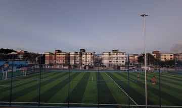 Areninhas instaladas em vários bairros, promove esportes em Maceió