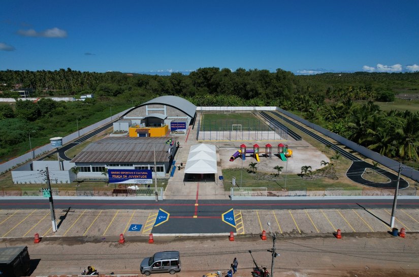 Coruripe em Festa: Dois Novos Espaços para Esporte e Lazer são inaugurados com a Presença do Ministro dos Esportes