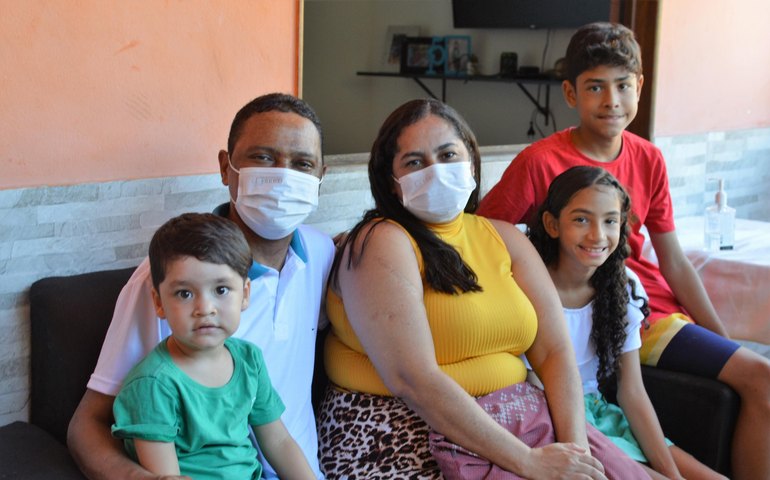 Único alagoano da fila de espera por transplante de coração volta a AL quatro meses após realizar procedimento em SP