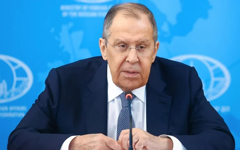 Fortalecimento da multipolaridade é recebido pelo Ocidente de modo ambíguo, observa Lavrov
