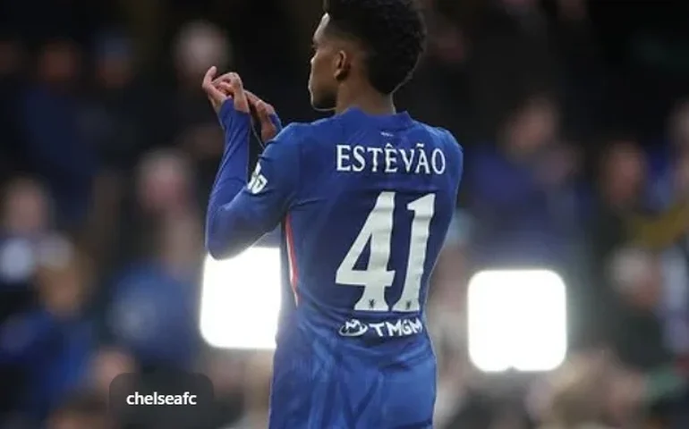 Estêvão sofre lesão leve e deve retornar ao Chelsea antes da convocação para a Copa