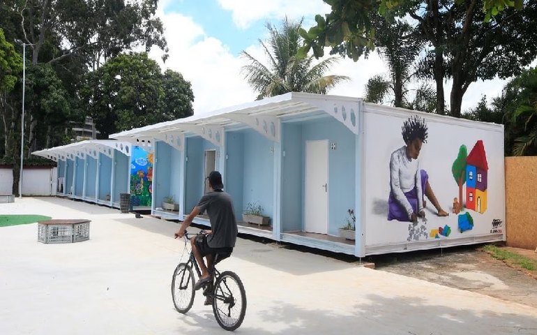 SP prevê casas de 18 m² e auxílio de até R$ 1,2 mil para quem abrigar sem-teto