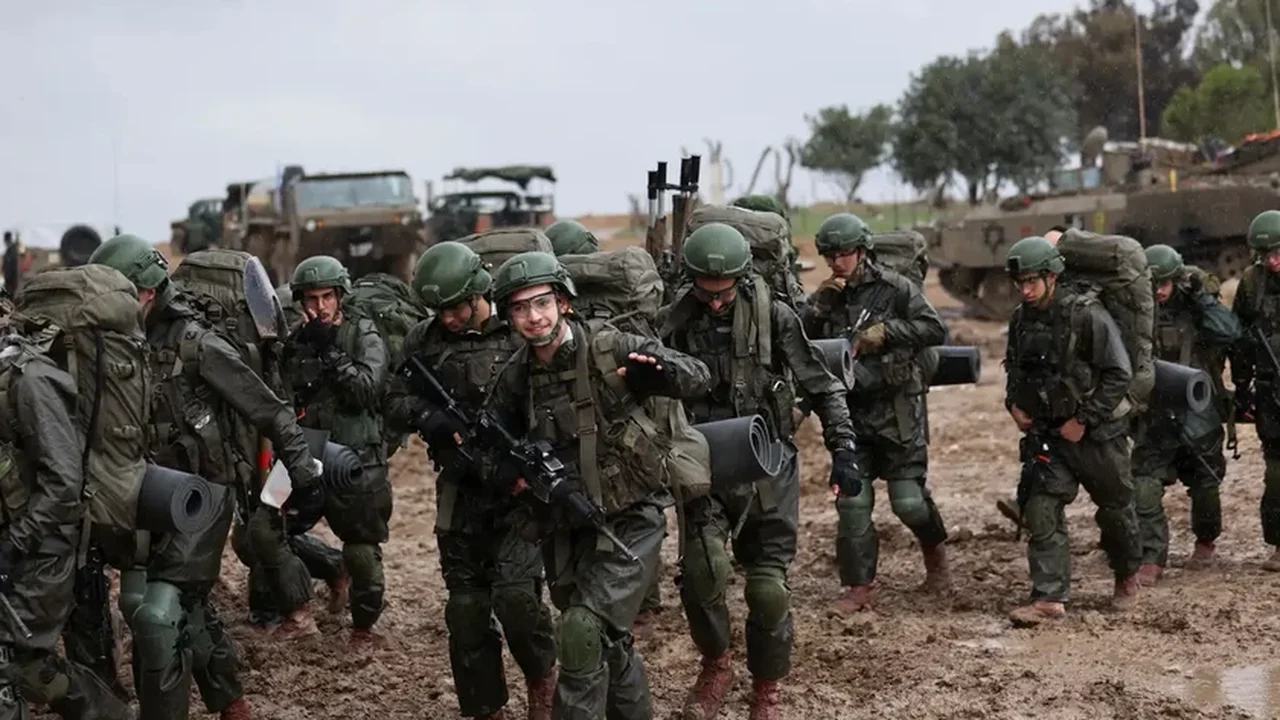 Israel diz que mira o braço financeiro do Hezbollah e anuncia ataques iminentes em Beirute