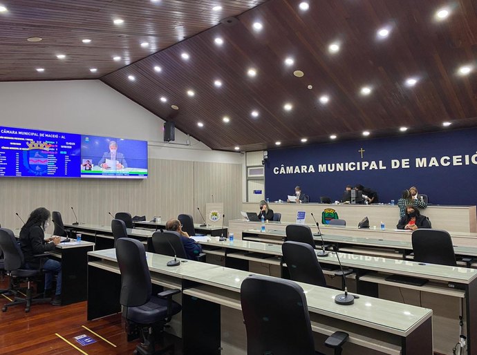 Câmara aprova Moção de Congratulações a agentes da Ronda do Bairro e PMs da Rádio Patrulha