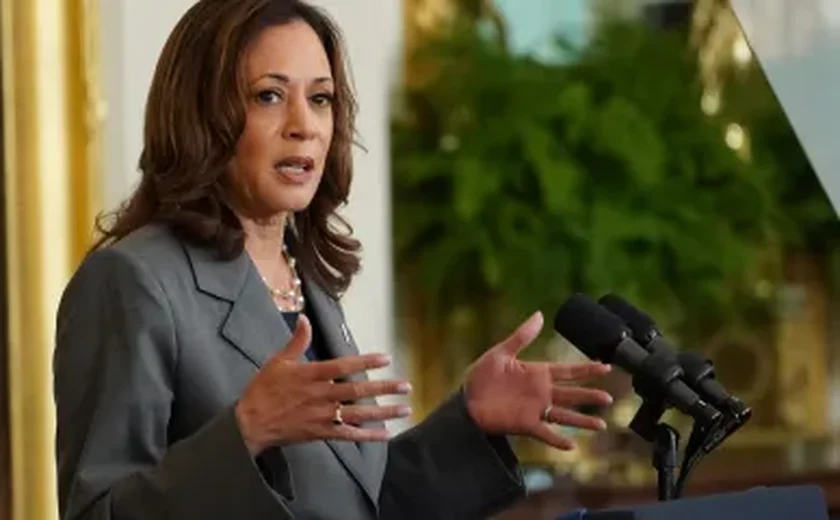 Na Carolina do Norte, Kamala Harris promete apoio federal após desastre de furacão