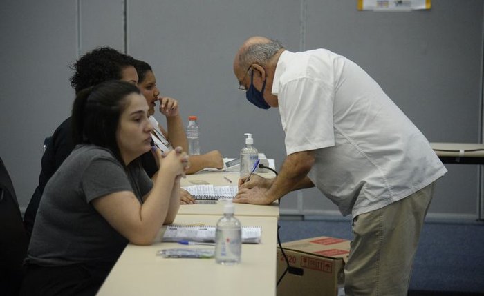 eleitores poderão pagar multas usando o Pix
