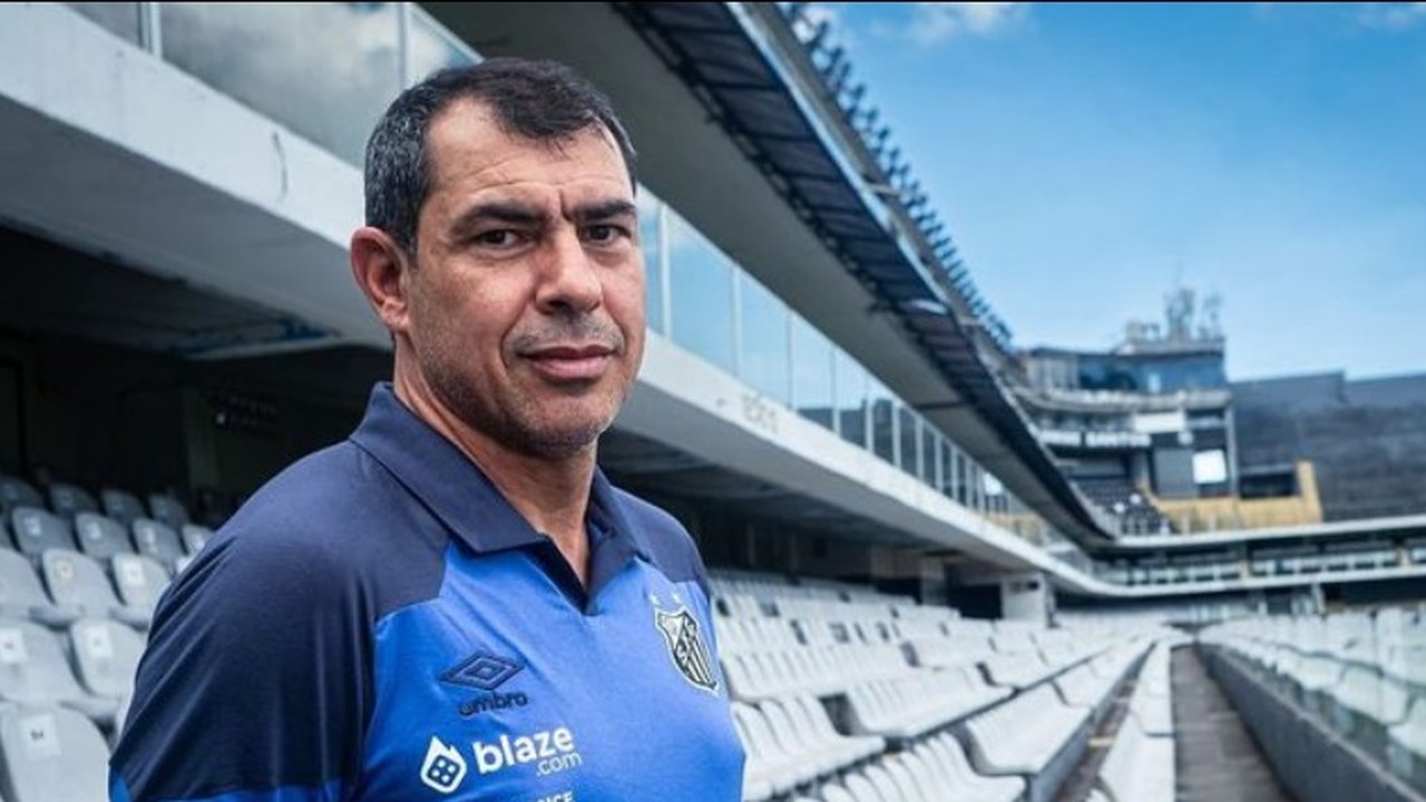Santos registra Fábio Carille na CBF e técnico fica livre para dirigir o time