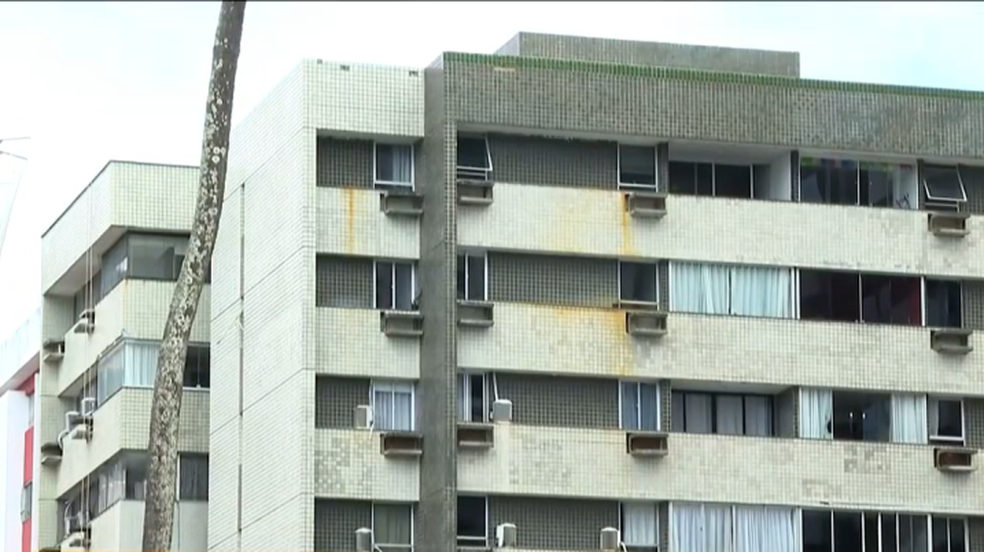 Moradores de condomínio na Jatiúca sofrem prejuízos com oscilações de energia e denunciam caso