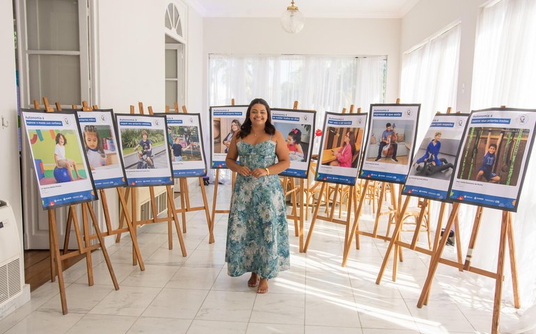 Secria promove exposição fotográfica com foco na autonomia de pessoas com TEA; saiba como visitar