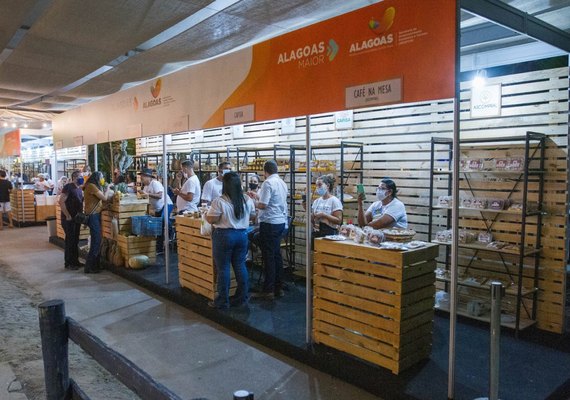 Grupos Produtivos do Programa Alagoas Maior expõem produtos no estande do Sebrae na Expoagro