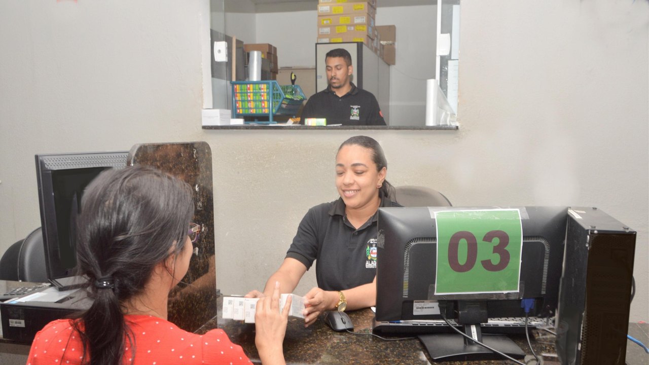 Assistência farmacêutica suspende atendimento nesta segunda-feira