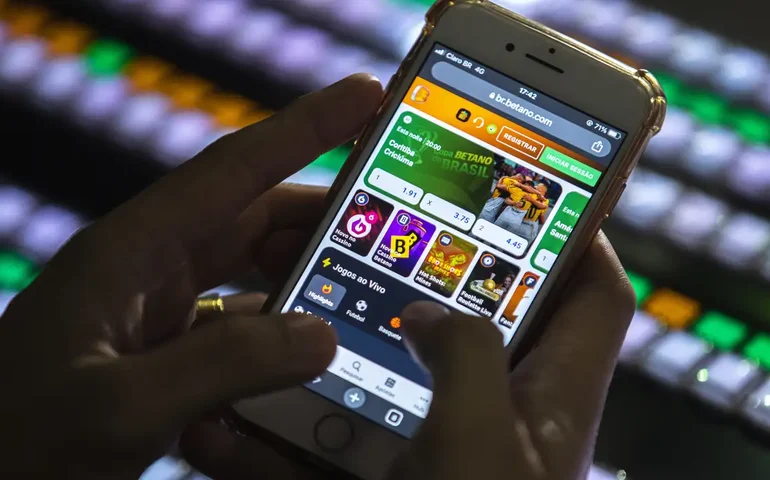 Clubes devem responder sobre publicidade de bets para público infantil