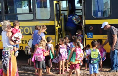Nota técnica da CNM explica critérios do FNDE quanto a emendas para transporte escolar