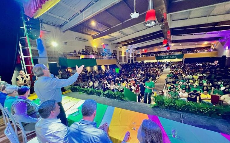 Em Arapiraca, Collor lança pré-candidatura ao governo de Alagoas e defende Estado com olhar social