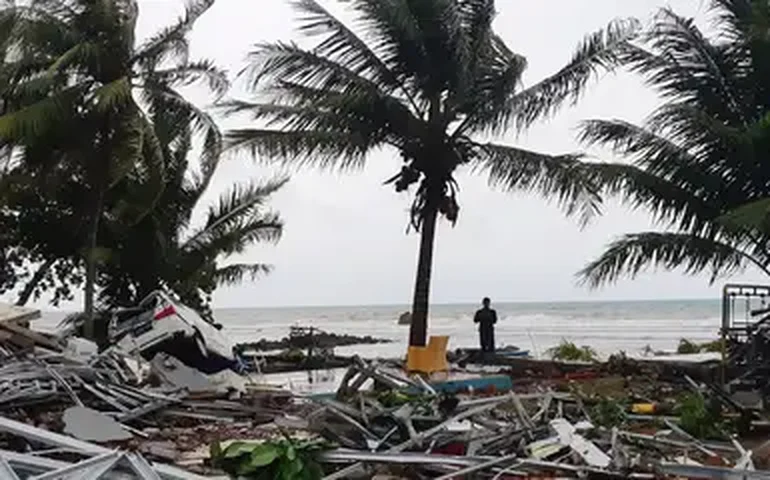 Alerta de tsunami após terremoto para Califórnia é suspenso nos EUA