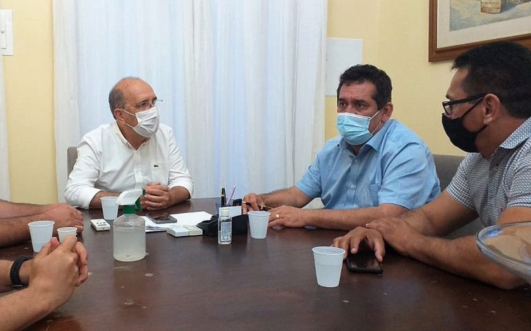 Severino Pessoa e prefeito Ronaldo Lopes e discutem investimentos para Penedo