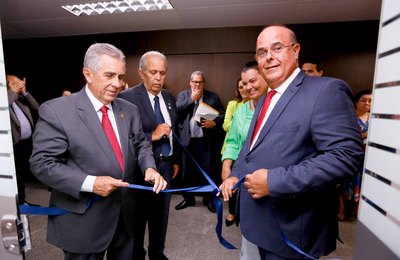 Presidente Fernando Tourinho inaugura refeitório para servidores do TJAL