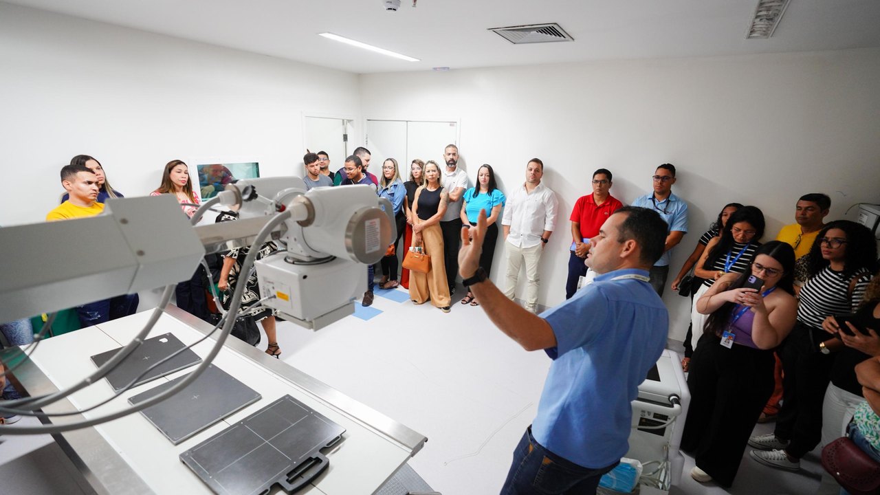Sesau treina 40 profissionais da Rede Hospitalar do Estado sobre uso do raio-x móvel e fixo