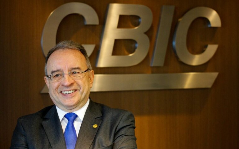 CBIC formalizará pleito de redução do imposto de importação do aço