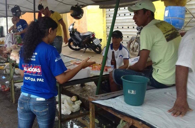 Anjos da Paz conscientizam população sobre acolhimento voluntário