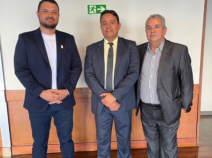 MS: Rodrigo Buarque apoia secretário de saúde na busca por habilitação de CER