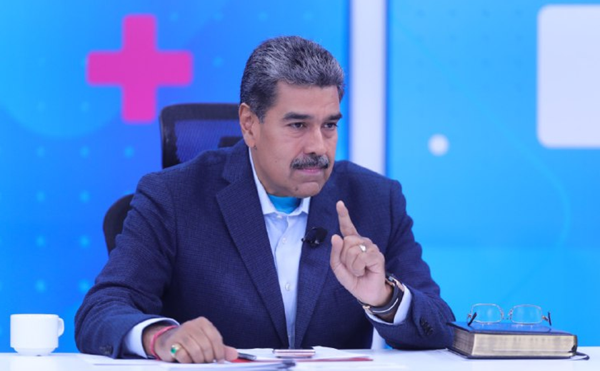 Após posse, Maduro diz que vai criar comissão para debater mudanças profundas na Constituição