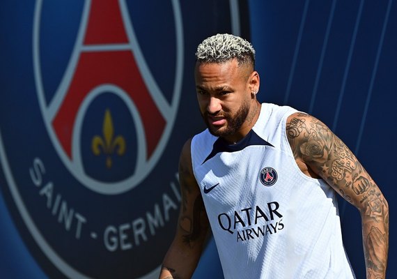 Técnico do PSG defende Neymar e diz que espera usá-lo como meia