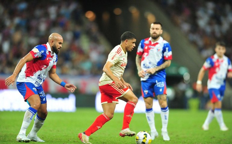 Com um a menos, Fortaleza faz 3 a 0 nos reservas do Internacional no Castelão