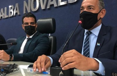 Câmara aprova moção de repúdio e pastor que desejou morte de ator é afastado de cargo