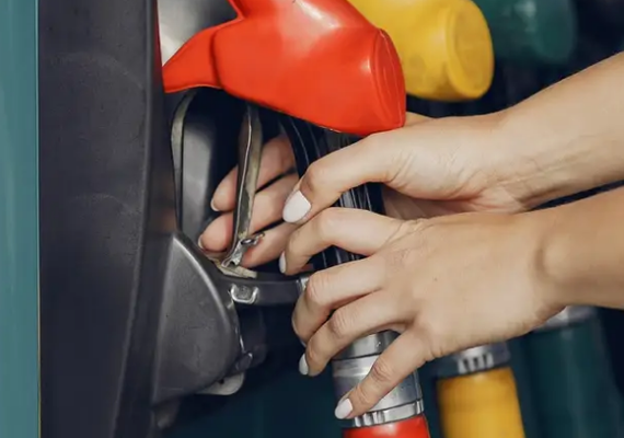 Com volta de impostos federais, gasolina deve subir 14% em Alagoas