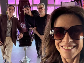 Fernanda Torres posta foto de bastidores de 'Os Corretores', seu novo filme