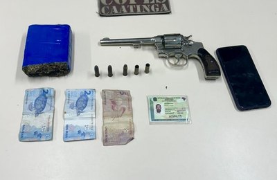 Polícia Militar apreende armas de fogo e drogas em ações nas regiões Sul e Sertão