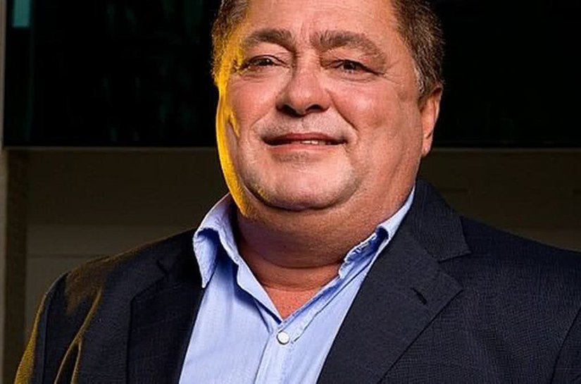 Robson Rodas assume presidência do CSA