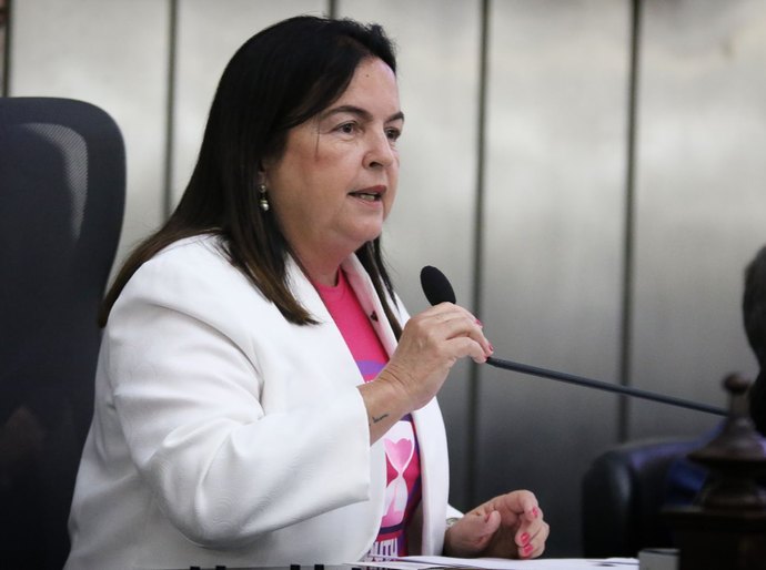 Projeto de Fátima Canuto estabelece ações de enfrentamento à violência política contra mulher