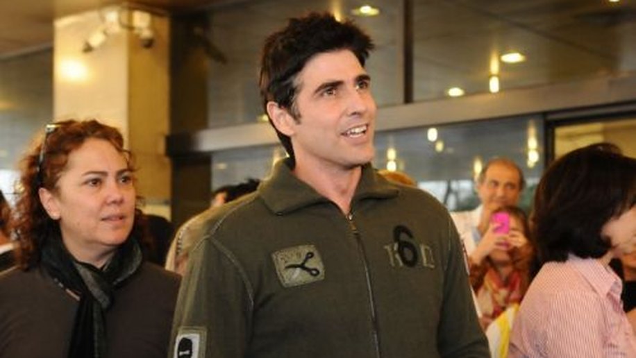 Giane recebe primeira visita do pai após diagnóstico do câncer