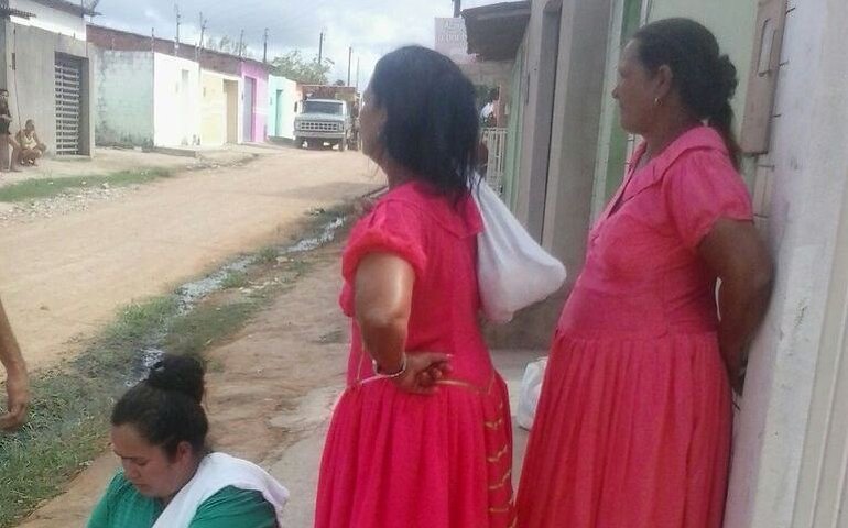 Ciganas são acusadas de vender celulares roubados em Penedo