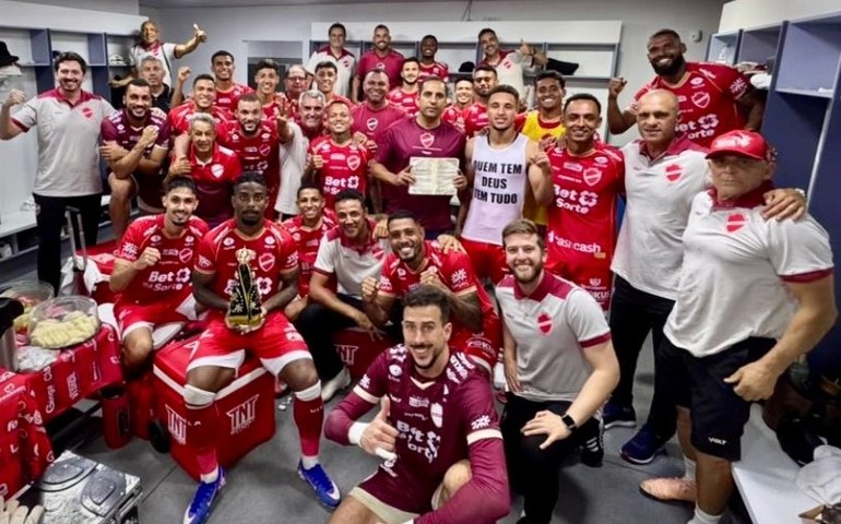 Vila Nova mira liderança da Série B em dia de briga contra o Z4