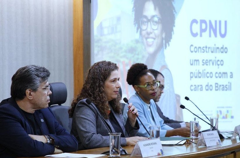 Governo federal anuncia 2ª edição do CPNU com 3.352 vagas para 35 órgãos