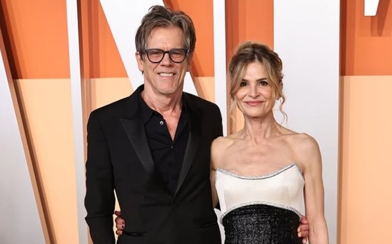 Kevin Bacon diz que conheceu sua esposa quando ela tinha 12 anos